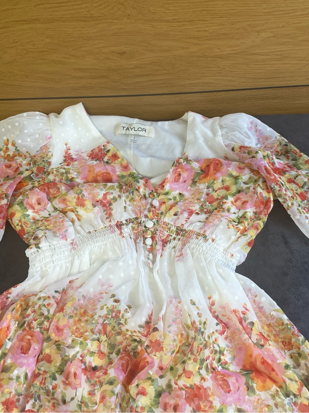 Taylor‎ White Floral Dot Chiffon Maxi Dress with Pink & Orange Blooms size 4 - Picture 3 of 9